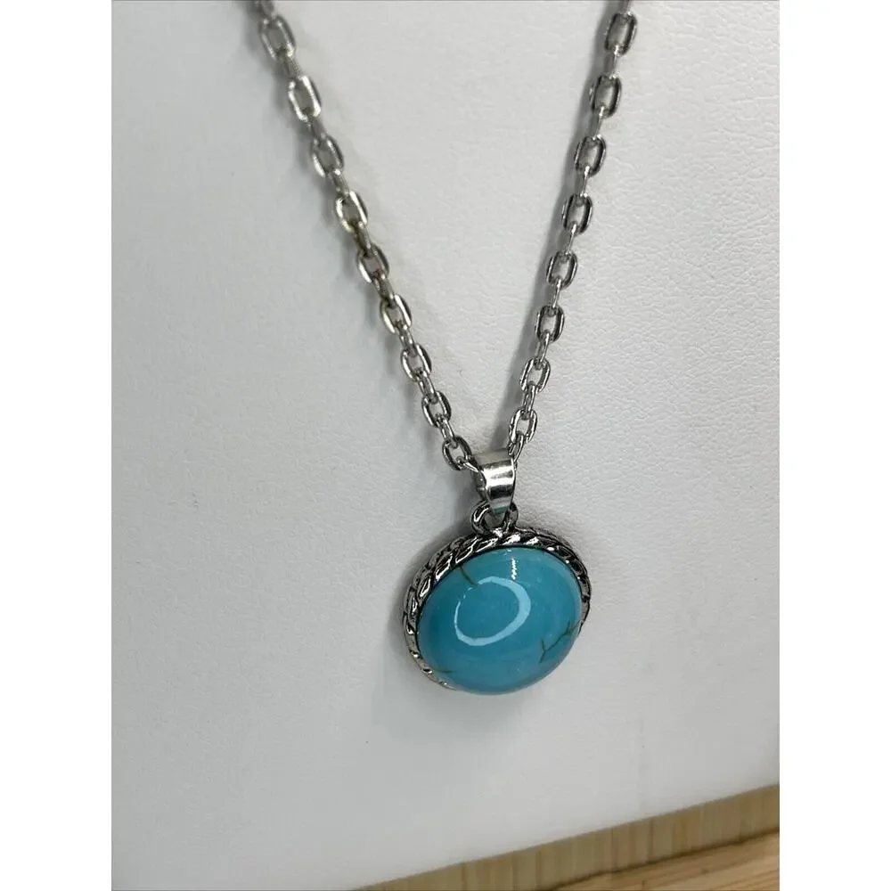 Silver Plated Faux Turquoise Pendant Necklace Stunning Chic Women's Fashion NEW